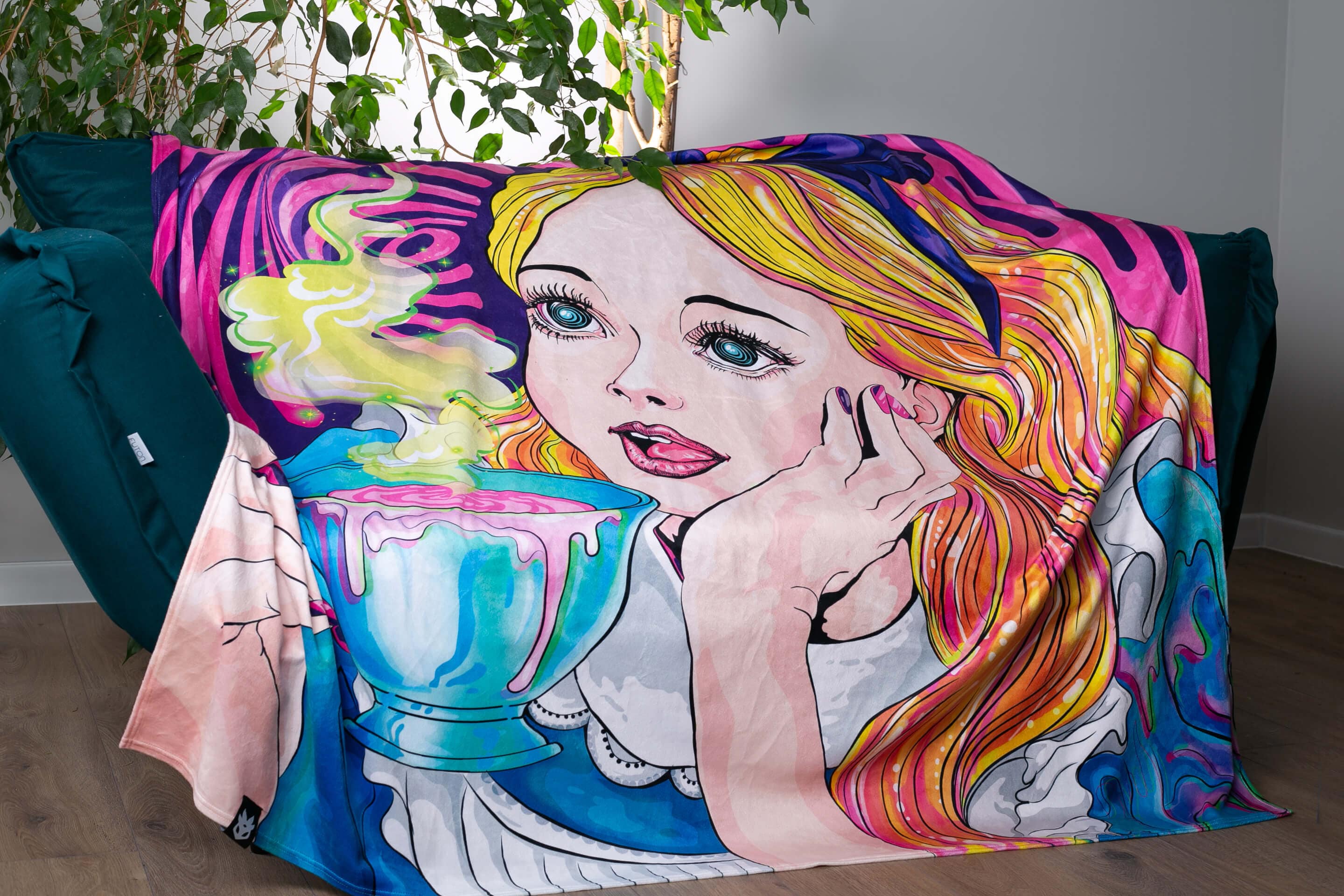 OK Alice XXL Towel - Image 4